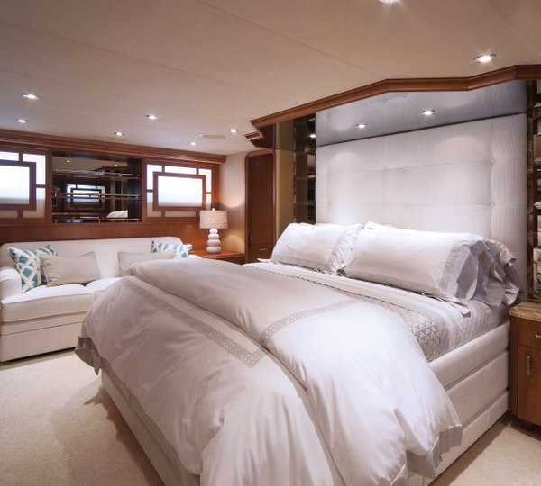 HIGH COTTON - Master Cabin