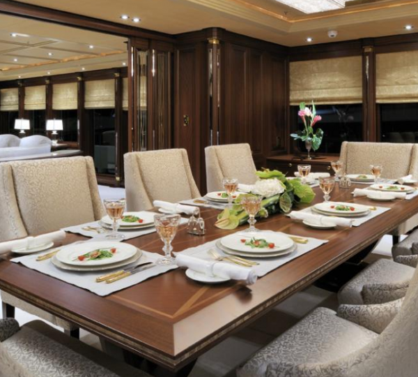Hakvoort Luxury Motor Yacht Mirgab VI Dining Table