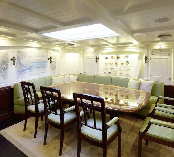 Hetairos dining  - photo Baltic Yachts