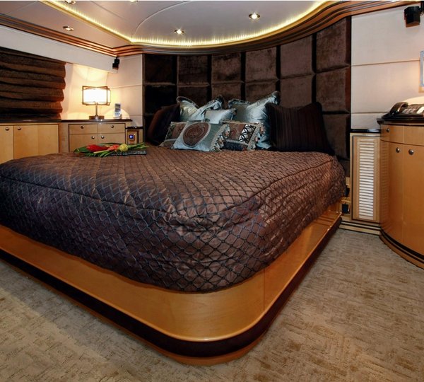 IMPULSIVE -  VIP Cabin ondeck