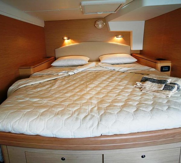 INFINITY Lagoon 500 Cabin