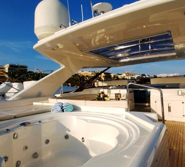 INSPIRATION B - The Sundeck Spa Pool Pool