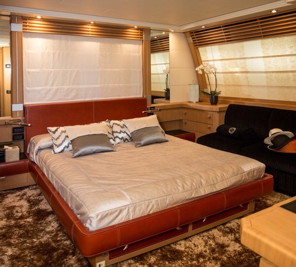 ISA Motor yacht SAMJA - VIP cabin