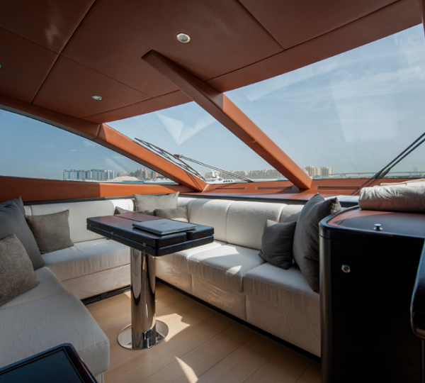 Intergrity 93 yacht - flybridge