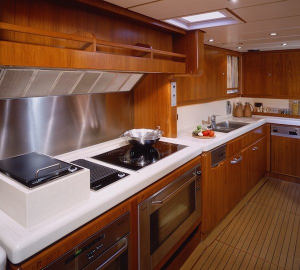 JONGERT Passe Partout yacht - galley