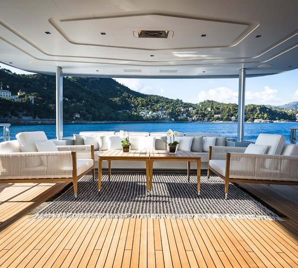 Jetsetter - aft al fresco lounge