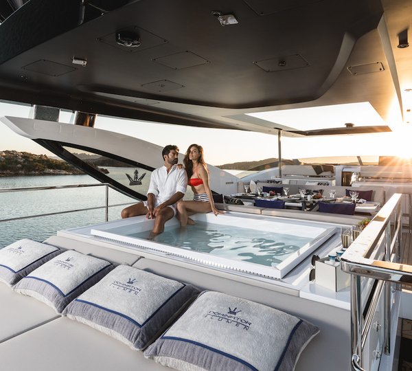 KALLIENTE - enjoying the jacuzzi - Photo Jeff Brown