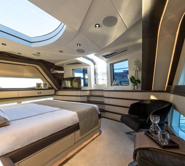 KALLIENTE - onwer cabin views - Photo Jeff Brown