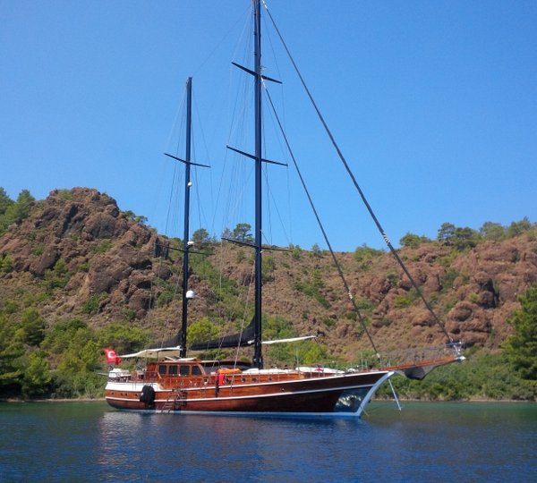 KAYA GUNERI PLUS - Yacht