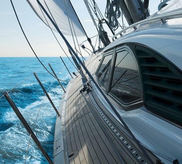 KEALOHA 8 - Deck Detail