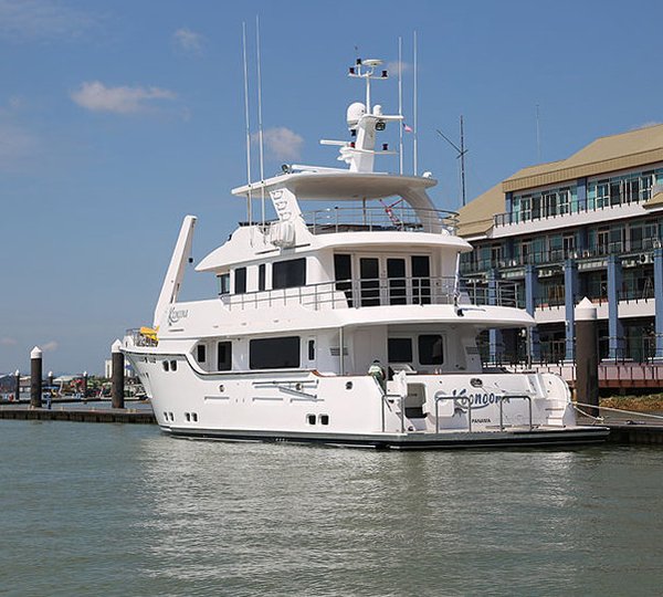 Koonoona Yacht - aft view