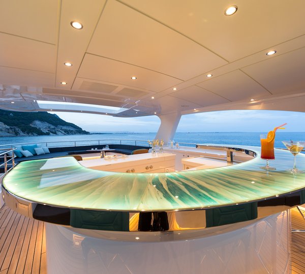 LA PASSION - bar. Photo courtesy of Jeff Brown