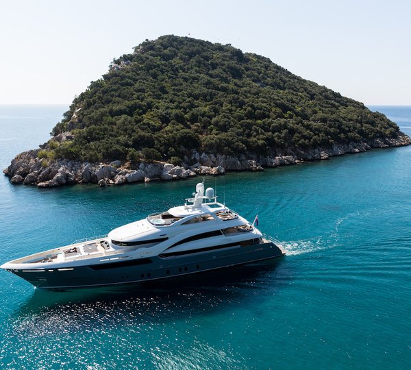 LA PASSION - running. Photo courtesy of Jeff Brown