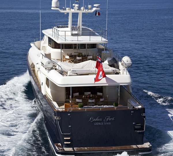 LADIES FIRST - Aft Underway