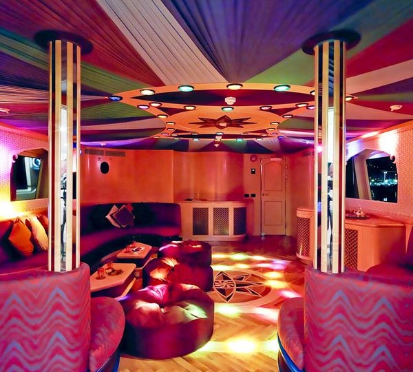 LADY FERYAL -  Skylounge Disco