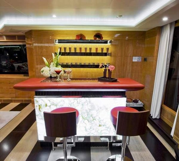 LADY SHEILA -  Main deck Bar