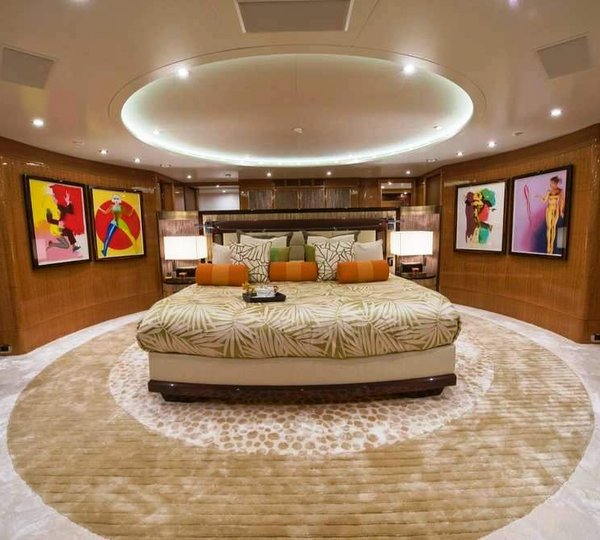 LADY SHEILA -  Master