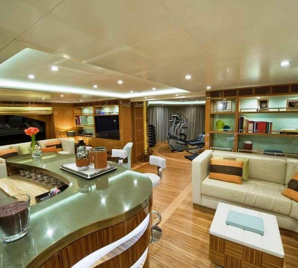 LADY SHEILA -  Skylounge