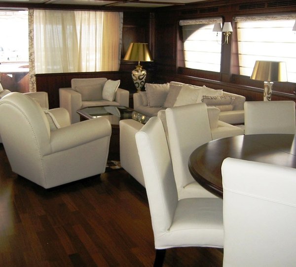 LAVINA - Dining & Sitting Areas