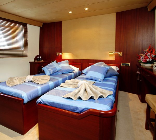 LE KIR ROYAL -  Twin Cabin