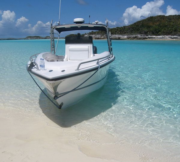 LE MONTRACHET -  Fishing Tender