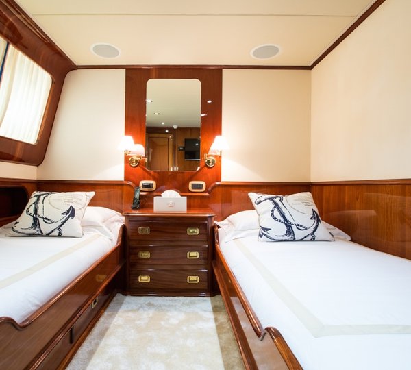 LIBERTUS - Twin cabin