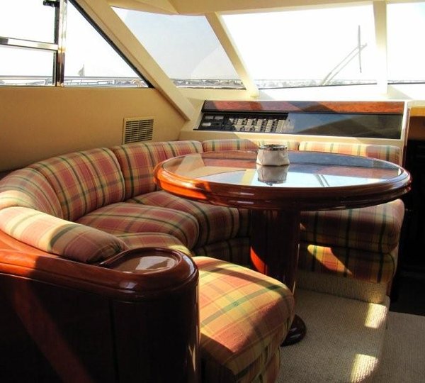 LIBERTY OF LIMINGTON Forward dining