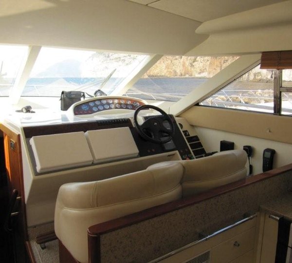 LIBERTY OF LIMINGTON Internal helm