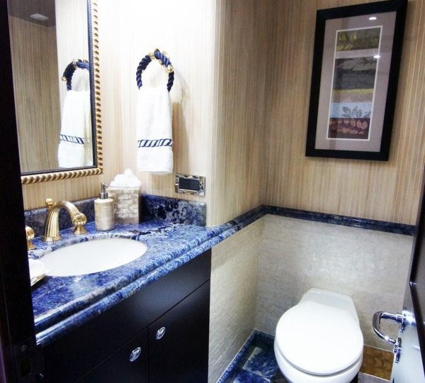 LINE DRIVE -  Guest Ensuite