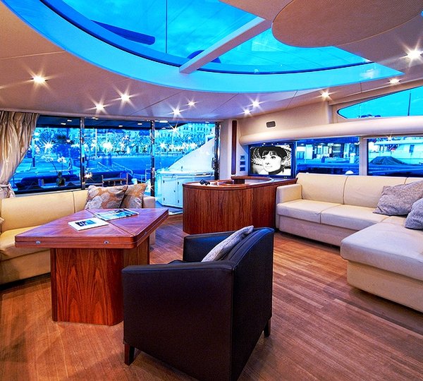 LOW PROFILE -  Salon View 2