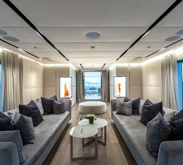 LUXURY YACHT OURANOS - SALOON