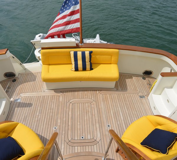 LYMAN MORSE Yacht EXCELLENCE - Spacious Deck