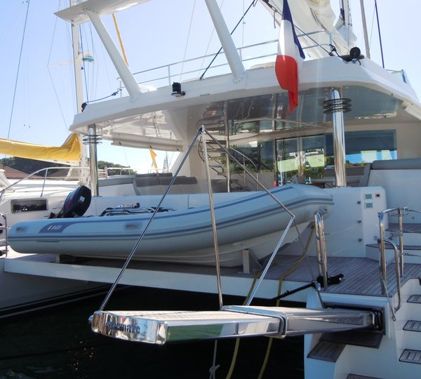 Lady Alliaura - Tender