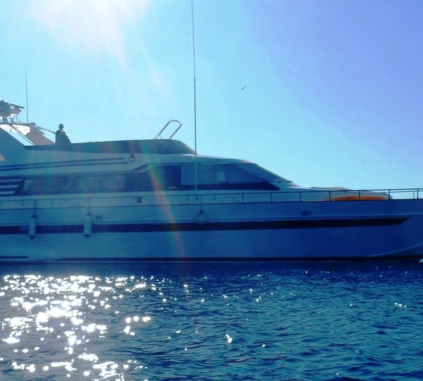 Lady Tatiana of London -  At Anchor