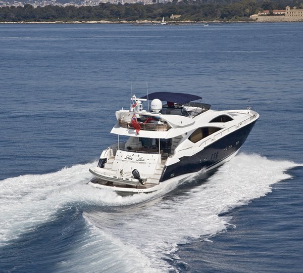 Lady Zehava yacht - Running