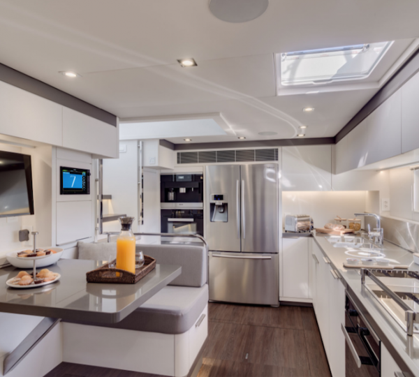 Lagoon Catamaran Seventy 7 - galley