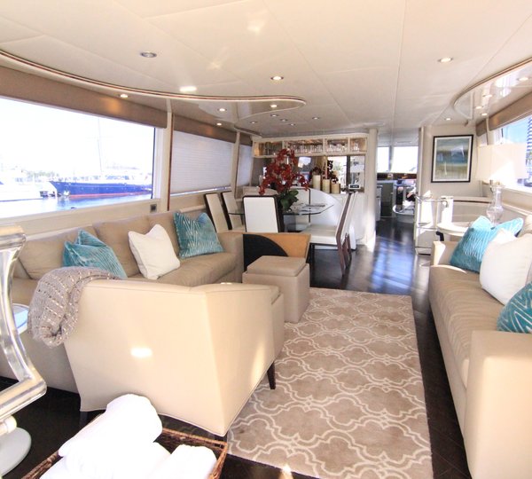 Lazzara 76 PLAN B - Salon