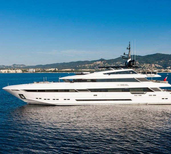 Luxury superyacht Param Jamuna IV - Copyright- Alberto Cocchi