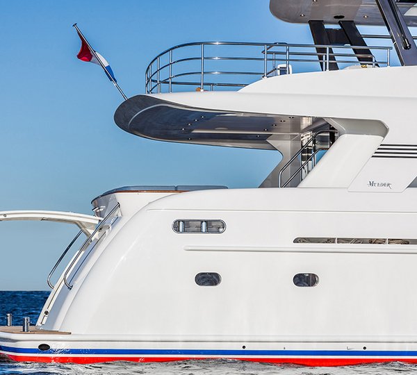 Luxury yacht Boonooroo II - Hatch-001