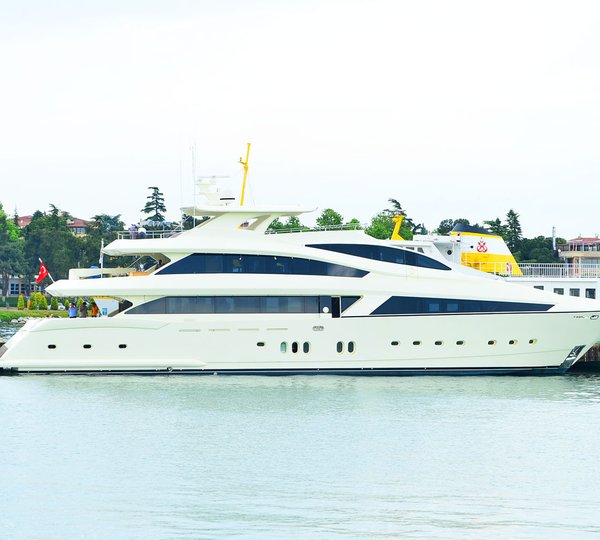 Luxury yacht Ceydam