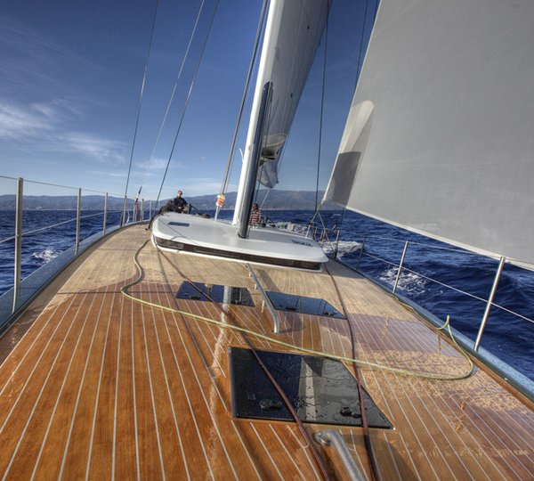 Luxury yacht Dream 67 Shamlor Credit thierry seray