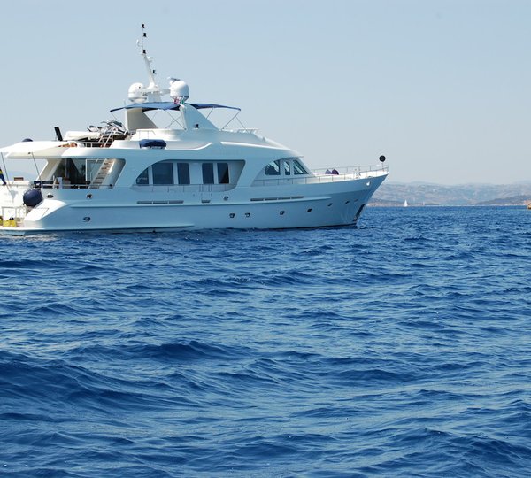 Luxury yacht FAR NIENTE