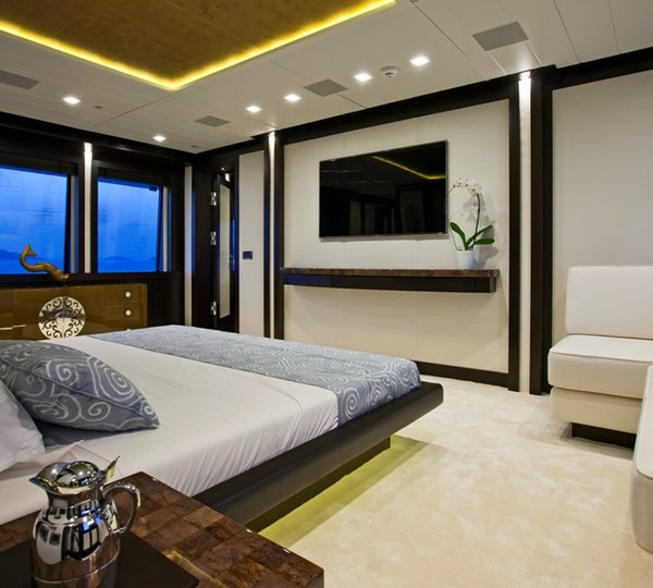 Luxury yacht Karia Master Cabin