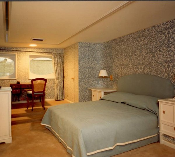 Luxury yacht Lady Georgina - Cabin