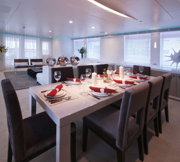 Luxury yacht Star Dining