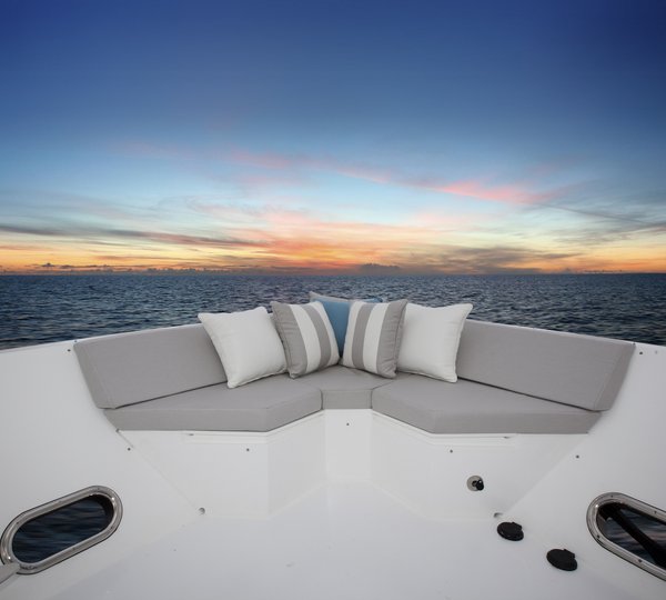 MAR AZUL - Bow seating