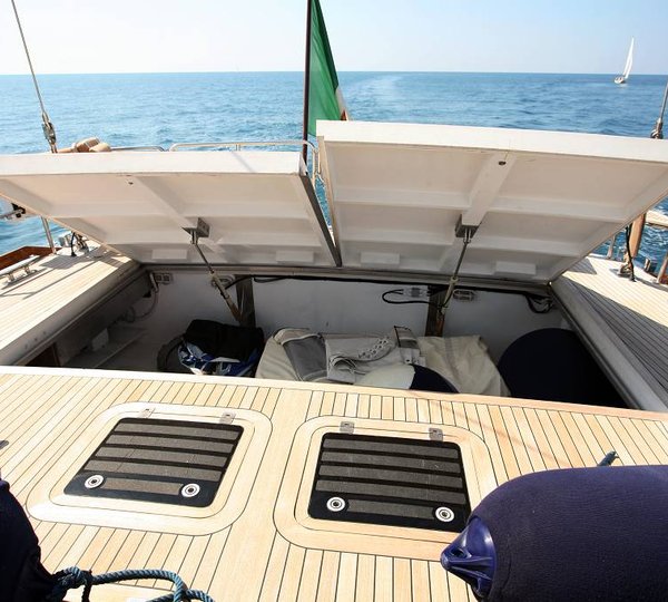 MARELLA - Aft Garage