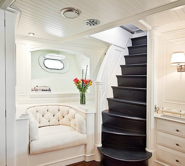 MARI CHA II yacht - stairs