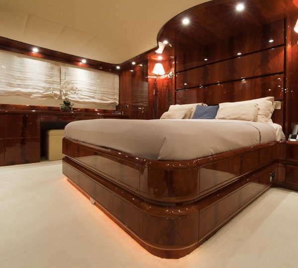 MARTELLO Master Cabin