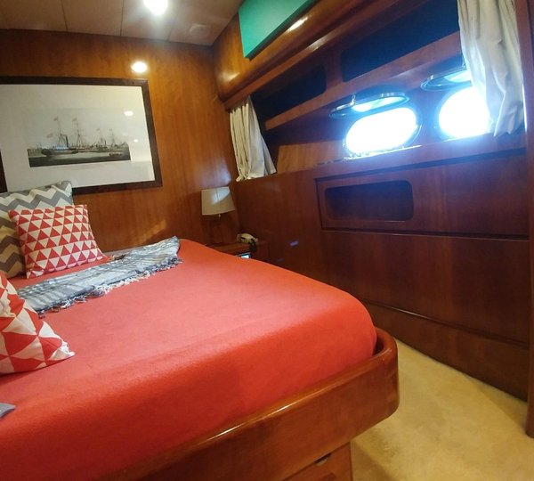 MIS MOONDANCE - Guest cabin view